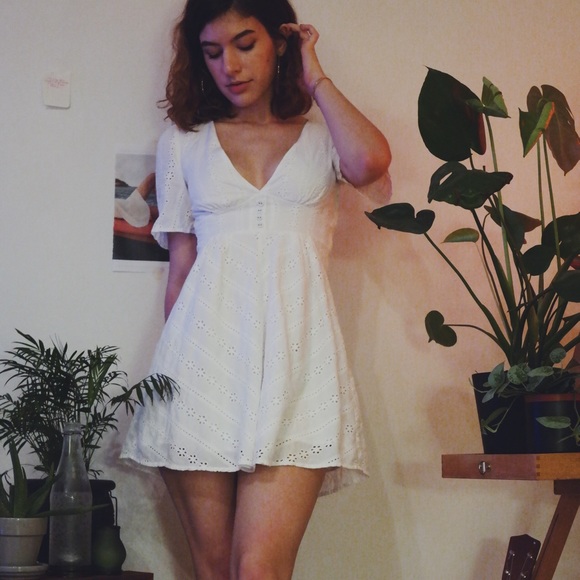 White Picnic Dress - Picture 4 of 4